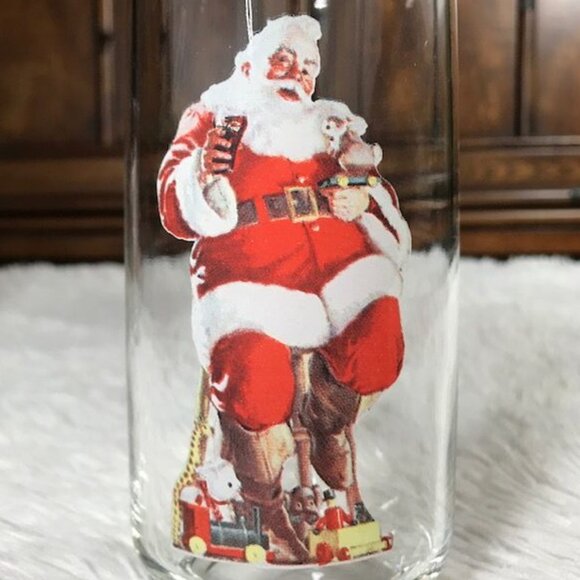NWOT Set of 2 Vintage Coca-Cola 1of 3 & 3 of 3 Series 1 Sundblom Santa Glasses - Picture 2 of 11